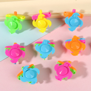 Mini toupie colorée rotative pour enfants de 4 à 6 ans, cadeau unisexe, vente en gros - Product Image 3
