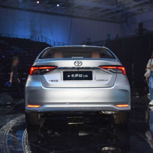Véhicule Tout-Terrain Toyota Corolla 2023 1.5L SUV Nouveaux Modèles - Product Image 4