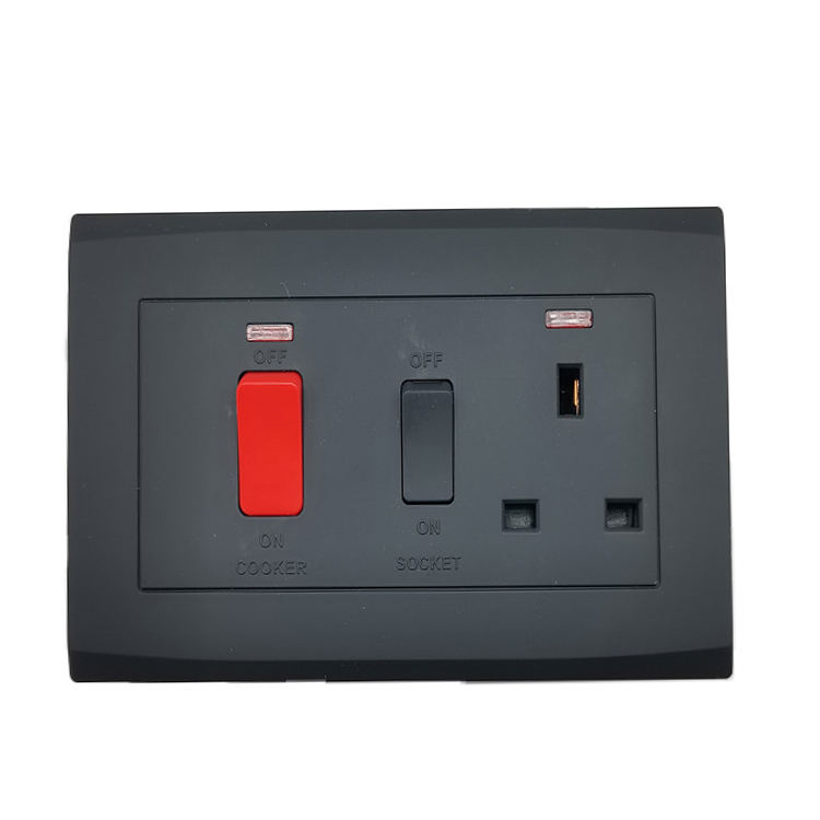 High Quality Black Spray UK Double 13A 250vV Square Electrical Outlet Socket