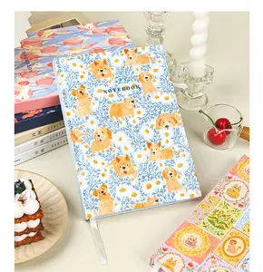 Cuadernos y diarios personalizables A5/A4 de papel suave de cuero PU con cubierta dura de lámina dorada estilo Pastoral diseño de grano de flor tamaño B5