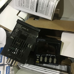 เครื่องนับดิจิตอล Omron H7CX-A114-N 100-240V AC สำหรับใช้งานในอุตสาหกรรม จอแสดงผลแบบเซเว่นเซกเมนต์ - Product Image 4