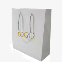 Bolsas de Papel Kraft Blancas Biodegradables y Reciclables Ecológicas al por Mayor, Bolsas de Embalaje de Lujo con Logotipo Personalizado para Ropa y Zapatos