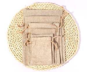 Sacs <span class=keywords><strong>de</strong></span> rangement en <span class=keywords><strong>jute</strong></span> écologiques avec cordon <span class=keywords><strong>de</strong></span> serrage, style naturel et simple, <span class=keywords><strong>pour</strong></span> le <span class=keywords><strong>jardin</strong></span>, les fruits, les légumes, l'emballage <span class=keywords><strong>de</strong></span> cadeaux - Product Image 6