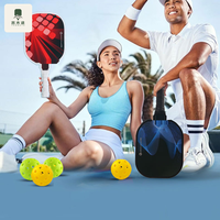 YANMUTU Lot de 2 raquettes de pickleball en bois de peuplier avec 4 balles et sac de rangement (775 g)