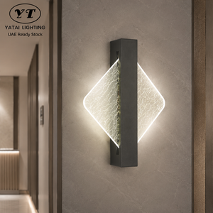 Lámpara de pared LED acrílica pequeña y moderna, montada en la pared, decorativa para interiores, para dormitorio, sala de estar, pasillo, CCT seleccionable - Product Image 1