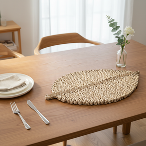 Hand-woven Thickened Placemat Creative Home Kitchen Decoration Mat Cattail Leaf Pad Papyrus Leaf Placemats Woven <strong>Table</strong> <strong>Coasters</strong> - Product Image 4