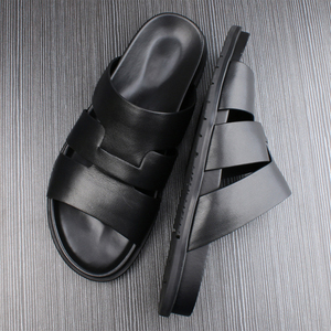 2025 nuovissimi sandali estivi in vera <span class=keywords><strong>pelle</strong></span> da uomo alla moda <span class=keywords><strong>ciabatte</strong></span> morbide con suola infradito scarpe da spiaggia da esterno campione gratuito - Product Image 5