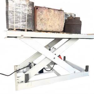 Plataforma Elevadora de Tijera con Bomba Hidráulica Eléctrica Estacionaria Tipo X de 3 Toneladas y 4.5 Toneladas con Barandilla - Product Image 1