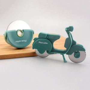 Motorcycle Circular Knife Roller Pie Double Wheel Pizza Cutter Creative Kitchen Tools - Product Image 3