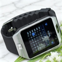 Montre connectée DZ09 en gros avec carte SIM 3G 4G, appareil photo, suivi d'activité, appels vidéo et Wi-Fi