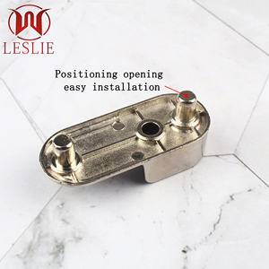 Accessoires de garde-robe Tiges de placard soudées de 1.0mm d'épaisseur Supports de tube de garde-robe ovales - Product Image 4