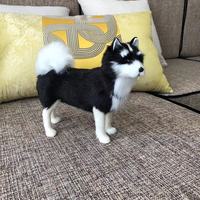 Figurine de chien Husky réaliste en peluche, jouet d'animal de compagnie en fourrure faite à la main, léger, modèle de chien célèbre