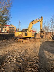 Excavatrice Komatsu PC220-7 d'occasion à bas prix, excavatrice d'occasion de 22 tonnes, excavatrice PC220 d'occasion à vendre - Product Image 2