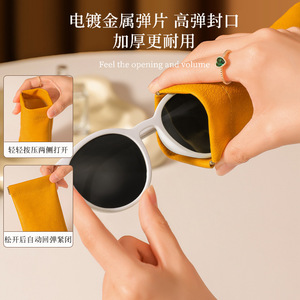 Monedero de cuero Pu para mujer, Mini organizador portátil de color sólido, resistente al agua, ultraligero, para guardar pintalabios, almacenamiento en el hogar, primavera 2023 - Product Image 4