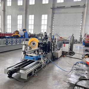 Machine de formage à froid entièrement automatique pour panneaux d'étagères de supermarché et poutres en boîte, fournie directement par l'usine - Product Image 2