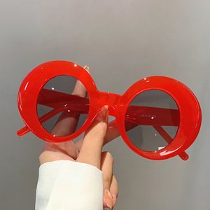 Finewell 5610 UV400 Popular New Fashion 2022 Women & Men Vintage Round Oversized Gradient Custom <b>Retro</b> <b>Sunglasses</b> - Product Image 5