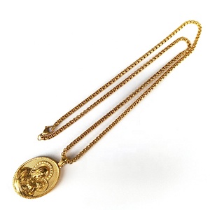 Nuova Collana con Ciondolo Religioso Cristiano in Acciaio Inossidabile Placcato Oro 18k con Madonna e <span class=keywords><strong>Gesù</strong></span> - Product Image 1
