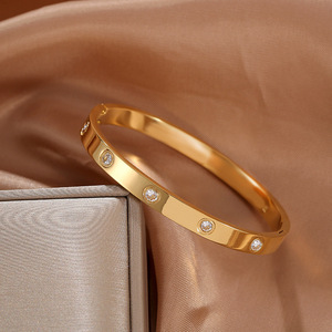 <span class=keywords><strong>Bracciale</strong></span> <span class=keywords><strong>Rigido</strong></span> Resoul Anti-Tarnish in <span class=keywords><strong>Oro</strong></span> 18k da Donna, Bracciali e Braccialetti alla Moda in <span class=keywords><strong>Oro</strong></span> <span class=keywords><strong>Rosa</strong></span>, Design di Lusso, <span class=keywords><strong>Bracciale</strong></span> Femminile - Product Image 2