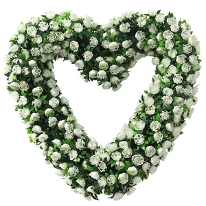 Vente en Gros de Roses Suspendues par Simulation Guirlande de Cœur Plante Artificielle Herbe Fleur Artificielle pour la Décoration de Mariage à la Maison - Product Image 1