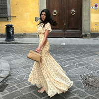 Robe longue décontractée en maille écologique 2026, col en V, manches courtes, nouée sur le devant, taille cintrée, ourlet évasé, fente latérale