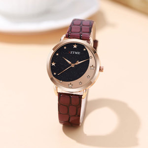 Montre pour femme en or rose, cadran ciel étoilé, bracelet en cuir gaufré croco bordeaux, montre-bracelet à quartz tendance - Product Image 1