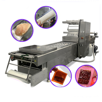 Machine d'emballage sous vide industrielle automatique de thermoformage Leadworld avec fonction de gaufrage Emballage de vêtements pour cigarettes alimentaires