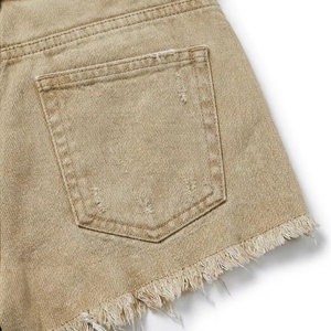 XUCHANG Fabricant <span class=keywords><strong>de</strong></span> shorts en <span class=keywords><strong>jean</strong></span> déchirés vintage <span class=keywords><strong>de</strong></span> haute qualité avec logo personnalisé OEM, 100% coton, denim lavé, shorts en <span class=keywords><strong>jean</strong></span> pour femmes - Product Image 4