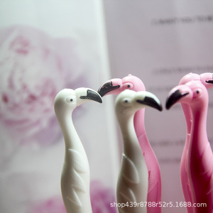 Bolígrafo de Gel con Forma de Flamenco, 0.5 mm, Rosa y Blanco, de Plástico, para Oficina y Escuela - Product Image 4