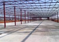 Entrepôt en structure métallique préfabriquée en acier galvanisé avec système de ventilation assorti, adapté au stockage logistique