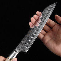 Couteau de cuisine Santoku professionnel en acier Damas à 67 couches avec manche en sycomore figuré