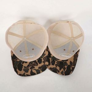 Casquette Trucker BSCI OEM personnalisée avec logo brodé, 6 panneaux, visière pré-courbée 112, en caoutchouc écologique, style Old School, motif dessin animé canard, pour entreprise - Product Image 3