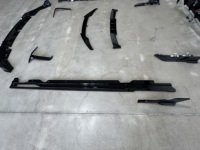 XLstyling Paket Konversi Bodi Mobil Spoiler Belakang Diffuser Bibir Depan untuk BMW G26 Seri 4 Hitam Glossy Desain VT