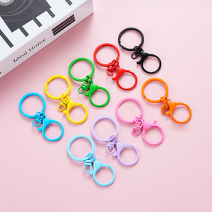 Gantungan Kunci plastik akrilik warna-warni kustom liontin Aksesori Gantungan Kunci kualitas tinggi membuat desain Anda sendiri - Product Image 2