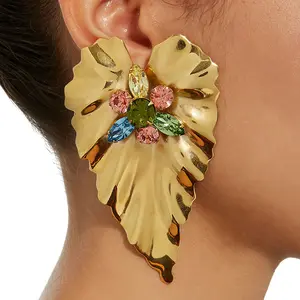 여성을위한 새로운 반짝이는 라인 석 꽃 드롭 귀걸이 디너 파티 웨딩 액세서리 패션 럭셔리 쥬얼리