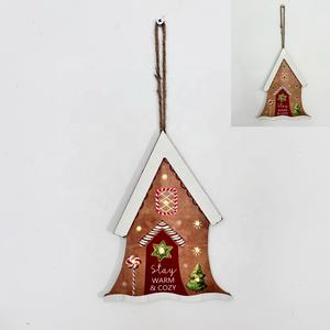 Décoration de Noël suspendue en bois à piles AA - Ornements lumineux en forme de maison de Père Noël et de rennes, LED multicolores, contrôle par minuterie - Product Image 4