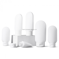 Bouteille de shampooing cylindrique en plastique PET blanc translucide avec bouchon doseur gradué, ouverture facile, logo personnalisé, capacité 200 ml/500 ml