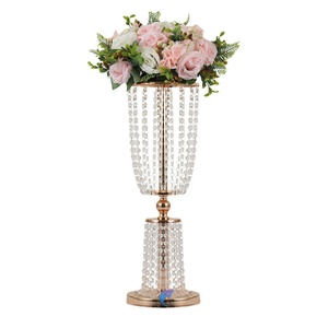 Centre de table de mariage de luxe et support à fleurs en fer et acrylique - Product Image 5