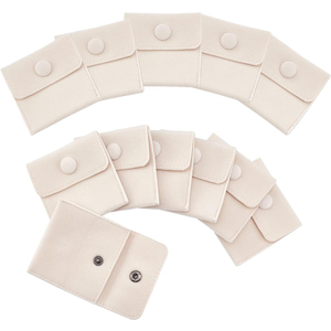 Sacs en microfibre personnalisés de 7x7 cm, pochette en velours suédé pour bijoux avec bouton pression pour l'emballage de colliers et de bracelets avec logo imprimé - Product Image 4