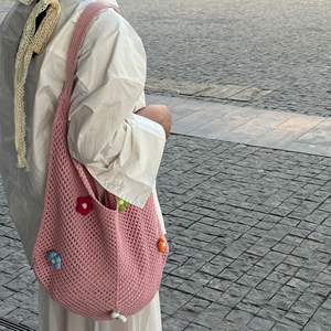 2025 Netizen, bolso con solapa Ins a la moda para mujer, bolso de ganchillo de alta capacidad con dos correas, cierre abierto, forro de PU - Product Image 5