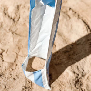 BR Leisure เต็นท์ด้านข้างสำหรับชายหาดทะเลกันลมป้องกันรังสียูวีพร้อมเสาไม้พู่ห้อยสำหรับชายหาด - Product Image 5