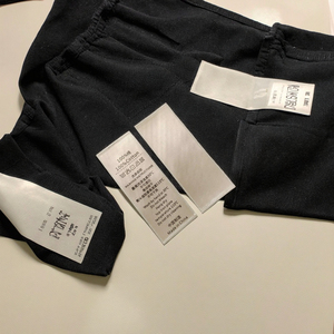 Hiệu Suất Cao Thân Thiện Với Môi Không Thấm Nước Satin Vuông Polyester Quần Áo Nhãn In Cho Biển Ngoài Trời Bánh Điều Kiện Ẩm Ướt - Product Image 1