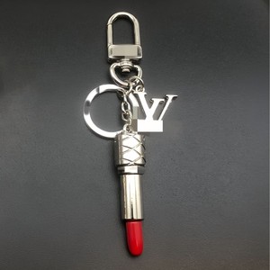 พวงกุญแจลิปสติกหรูหรา HR ทำจากโลหะผสม น้ำหนักเบา ทันสมัย สวยงามไม่ซ้ำใคร เหมาะสำหรับกระเป๋าถือและเคสโทรศัพท์ - Product Image 1