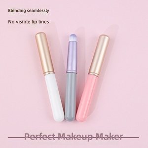 Brocha de Labios de Fibra Sintética con Tapa, Mango de Plástico, Aplicador Multiusos para Brillo Labial y Bálsamo, Herramienta Cosmética, Venta al por Mayor de Fábrica - Product Image 5
