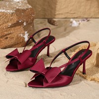 Chaussures à talons aiguilles sexy pour femmes, en satin de soie violet, avec nœud, bout pointu, talon chaton, style slingback, pour fêtes et mariages, collection 2026, prix usine, OEM