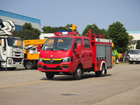 Camion de pompiers DONGFENG 4x2 à moteur diesel, réservoir de 1000 L, véhicule de sauvetage, camion de lutte contre l'incendie à l'eau et à la mousse