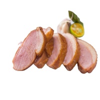 Canard au poivre noir fumé prêt à manger collation saine et délicieuse riche en protéines et en nutriments