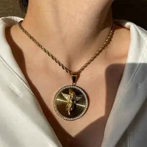 Hip Hop 18K Gold Plated Round Shaped Angel Necklace 316L Stainless Steel Angel Wings Twist Rope Chain Necklace For Party