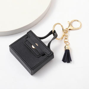 Nouveaux Charmes de Sac Mignons pour Femmes Design Créatif Mini Sac à Main en Forme de Sac Porte-clés Accessoires - Product Image 4