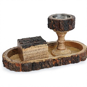Brûleur d'encens arabe traditionnel de luxe avec finition bois de santal pour la décoration de la maison et les rituels de prière - Product Image 1