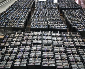 <span class=keywords><strong>Batterie</strong></span> au lithium AGM scellée sans entretien VELA LFP12100G 12V 100AH à décharge profonde avec garantie de 2 ans pour systèmes solaires - Product Image 3